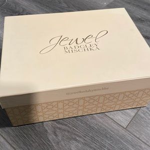 Jewel Badgley Mischka wedding shoes, size 7.